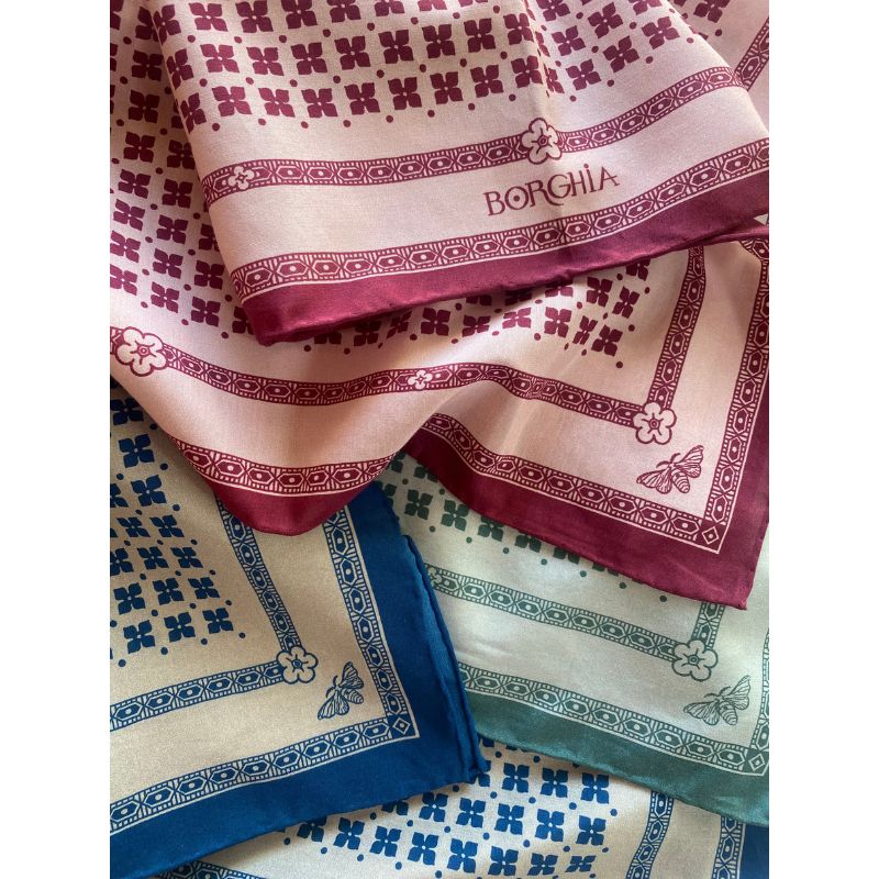 pañuelo-seda-algodon-borghia-valencia-90x90cm-reproduccion-sxix-indumentaria-tradicional-valenciana-artesania-mediterranea-rosa-verde-gris-azul-almudin