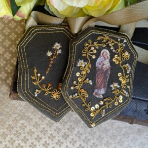escapulario-borghia-valencia-bordado-artesanal-san Jose-seda piedra-oro-mostacilla